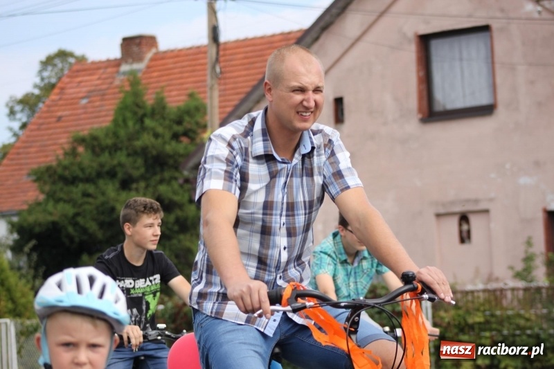 Zdjęcie w galerii na portalu naszraciborz.pl: Rowerowe dożynki w Modzurowie FOTO wiadomości z regionu