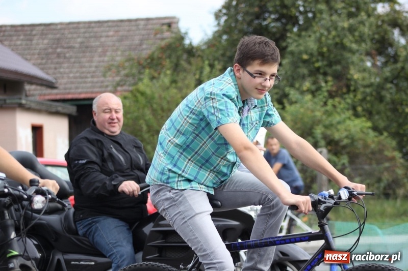 Zdjęcie w galerii na portalu naszraciborz.pl: Rowerowe dożynki w Modzurowie FOTO wiadomości z regionu