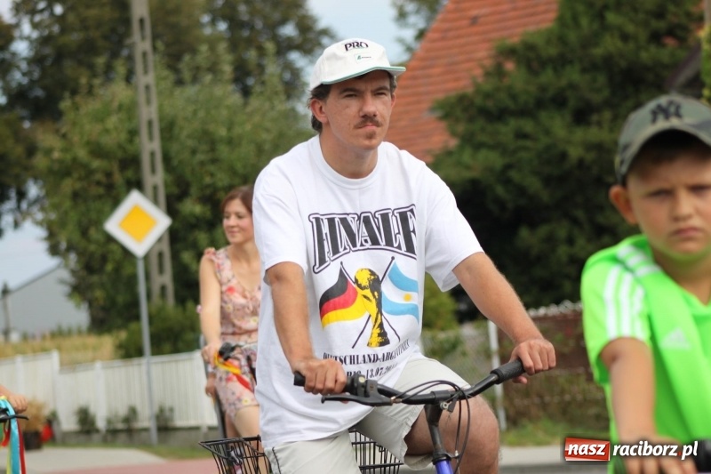 Zdjęcie w galerii na portalu naszraciborz.pl: Rowerowe dożynki w Modzurowie FOTO wiadomości z regionu