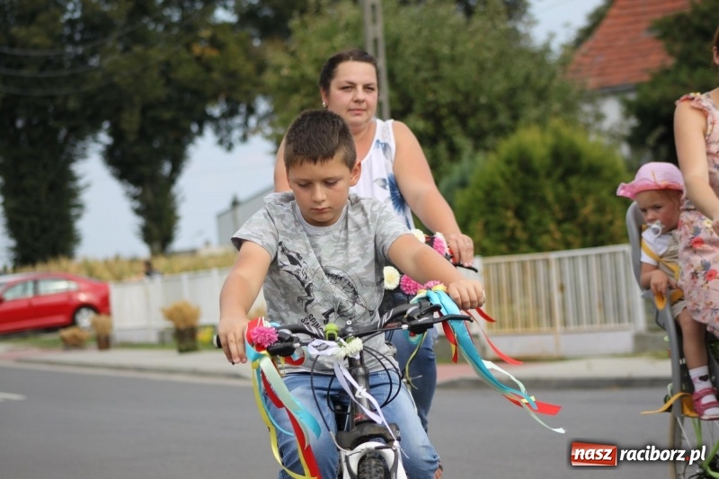 Zdjęcie w galerii na portalu naszraciborz.pl: Rowerowe dożynki w Modzurowie FOTO wiadomości z regionu