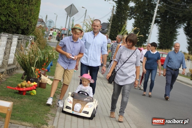 Zdjęcie w galerii na portalu naszraciborz.pl: Rowerowe dożynki w Modzurowie FOTO wiadomości z regionu