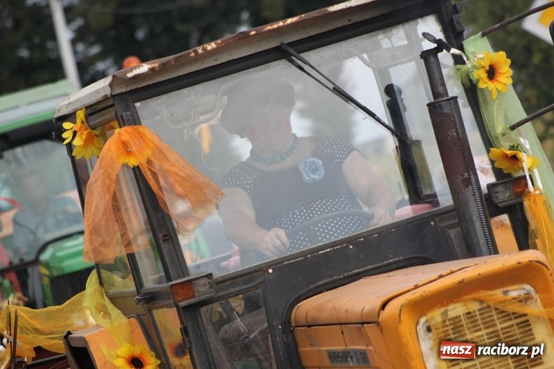 Zdjęcie w galerii na portalu naszraciborz.pl: Rowerowe dożynki w Modzurowie FOTO wiadomości z regionu