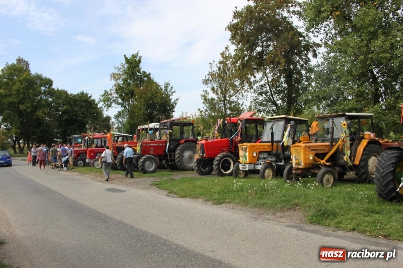 Zdjęcie w galerii na portalu naszraciborz.pl: Rowerowe dożynki w Modzurowie FOTO wiadomości z regionu