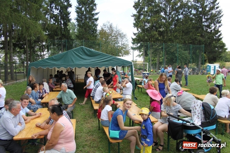 Zdjęcie w galerii na portalu naszraciborz.pl: Rowerowe dożynki w Modzurowie FOTO wiadomości z regionu