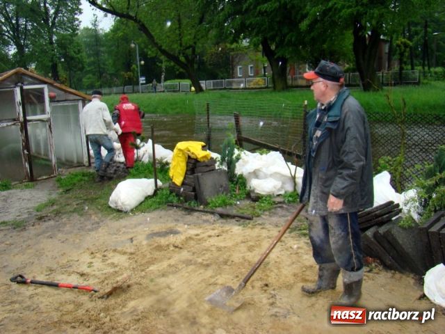 Zdjęcie w galerii na portalu naszraciborz.pl: Mieszkańcy zdenerwowani - Rybnik zalewa wiadomości z regionu