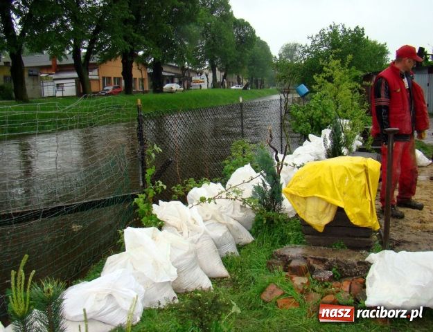 Zdjęcie w galerii na portalu naszraciborz.pl: Mieszkańcy zdenerwowani - Rybnik zalewa wiadomości z regionu
