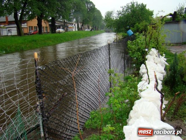 Zdjęcie w galerii na portalu naszraciborz.pl: Mieszkańcy zdenerwowani - Rybnik zalewa wiadomości z regionu