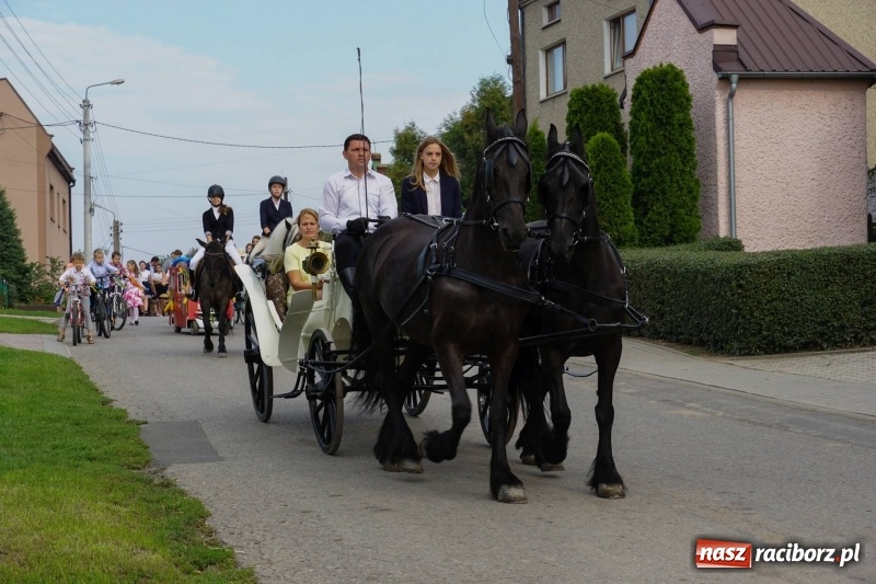 Zdjęcie w galerii na portalu naszraciborz.pl: Dożynki w Gamowie. Rodzinne dziękowanie za plony  wiadomości z regionu