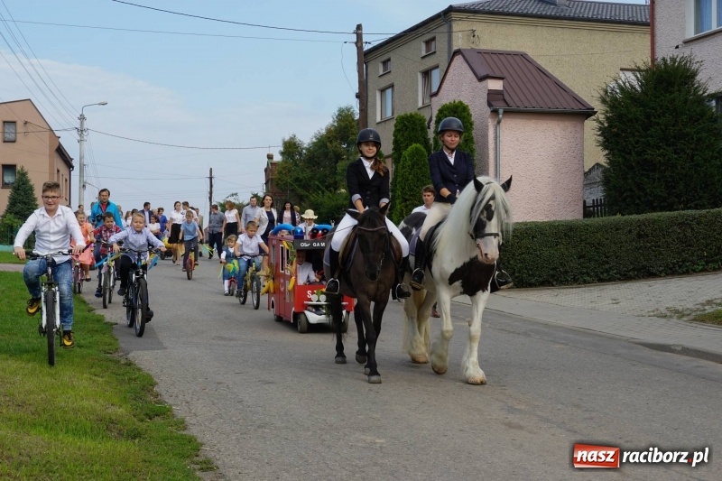 Zdjęcie w galerii na portalu naszraciborz.pl: Dożynki w Gamowie. Rodzinne dziękowanie za plony  wiadomości z regionu