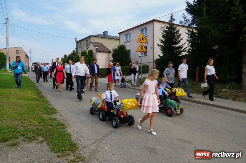 Zdjęcie w galerii na portalu naszraciborz.pl: Dożynki w Gamowie. Rodzinne dziękowanie za plony  wiadomości z regionu