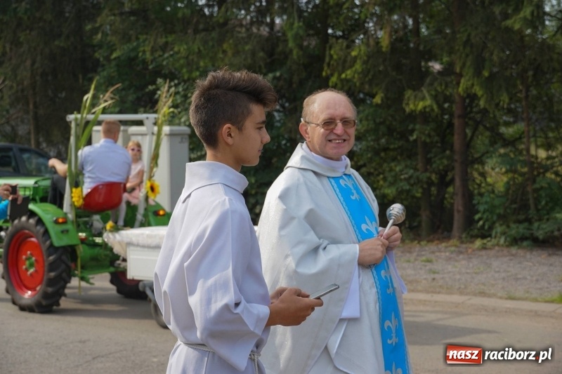 Zdjęcie w galerii na portalu naszraciborz.pl: Dożynki w Gamowie. Rodzinne dziękowanie za plony  wiadomości z regionu