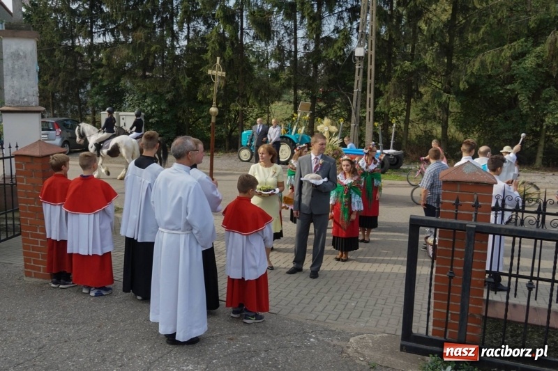 Zdjęcie w galerii na portalu naszraciborz.pl: Dożynki w Gamowie. Rodzinne dziękowanie za plony  wiadomości z regionu