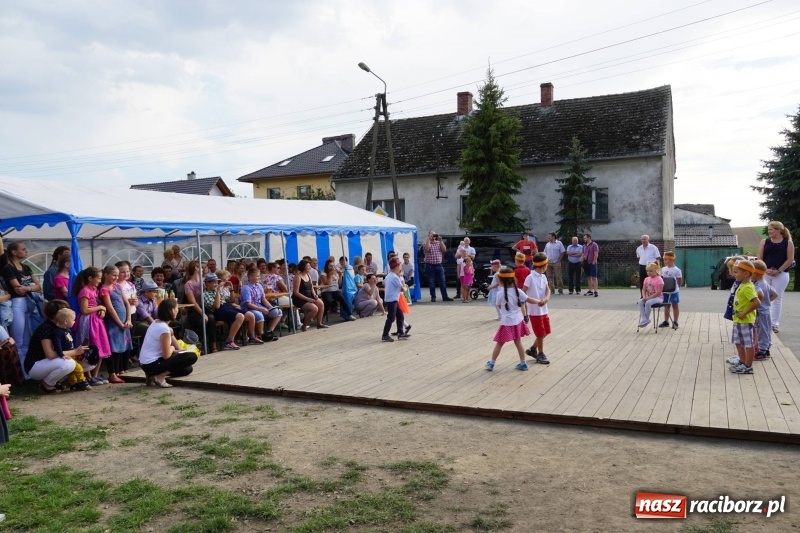 Zdjęcie w galerii na portalu naszraciborz.pl: Dożynki w Gamowie. Rodzinne dziękowanie za plony  wiadomości z regionu