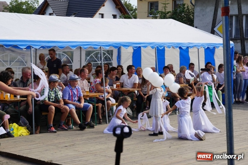Zdjęcie w galerii na portalu naszraciborz.pl: Dożynki w Gamowie. Rodzinne dziękowanie za plony  wiadomości z regionu