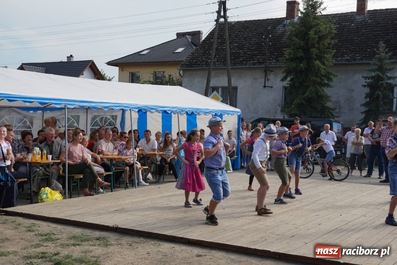 Zdjęcie w galerii na portalu naszraciborz.pl: Dożynki w Gamowie. Rodzinne dziękowanie za plony  wiadomości z regionu