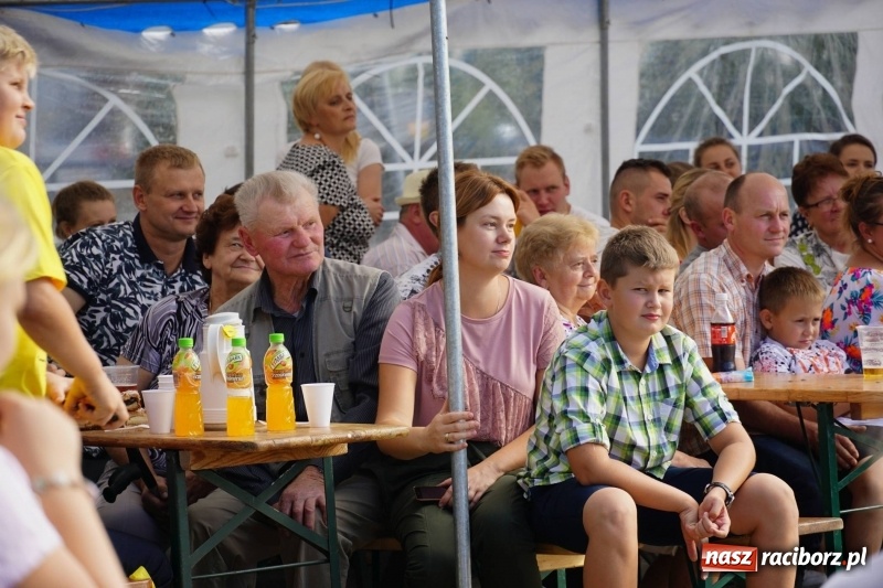 Zdjęcie w galerii na portalu naszraciborz.pl: Dożynki w Gamowie. Rodzinne dziękowanie za plony  wiadomości z regionu