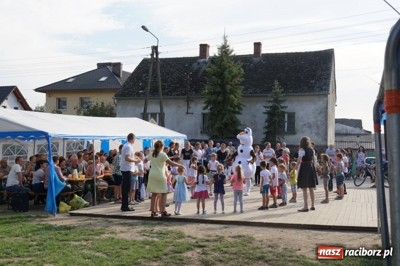 Zdjęcie w galerii na portalu naszraciborz.pl: Dożynki w Gamowie. Rodzinne dziękowanie za plony  wiadomości z regionu