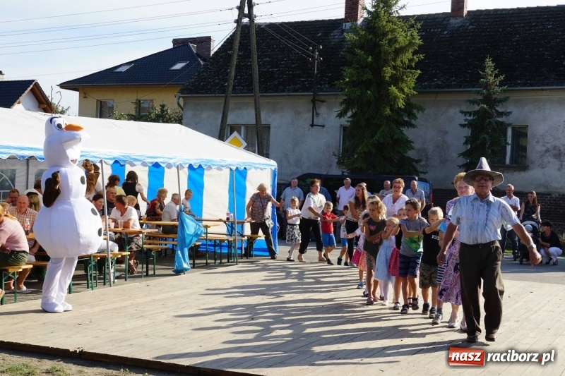 Zdjęcie w galerii na portalu naszraciborz.pl: Dożynki w Gamowie. Rodzinne dziękowanie za plony  wiadomości z regionu