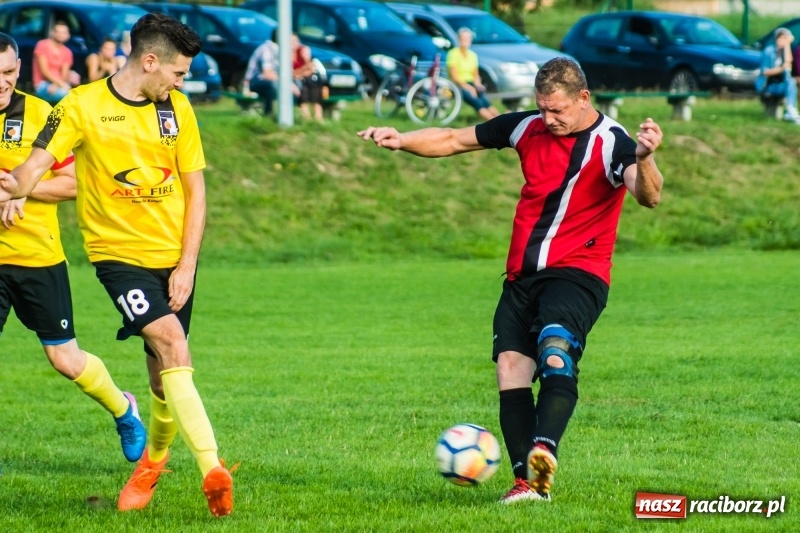 Zdjęcie w galerii na portalu naszraciborz.pl: Pewność siebie bywa zgubna. Brzezie pierwszym pogromcą Nowej Wsi wiadomości z regionu