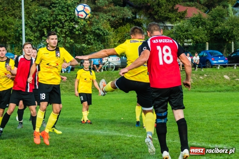 Zdjęcie w galerii na portalu naszraciborz.pl: Pewność siebie bywa zgubna. Brzezie pierwszym pogromcą Nowej Wsi wiadomości z regionu