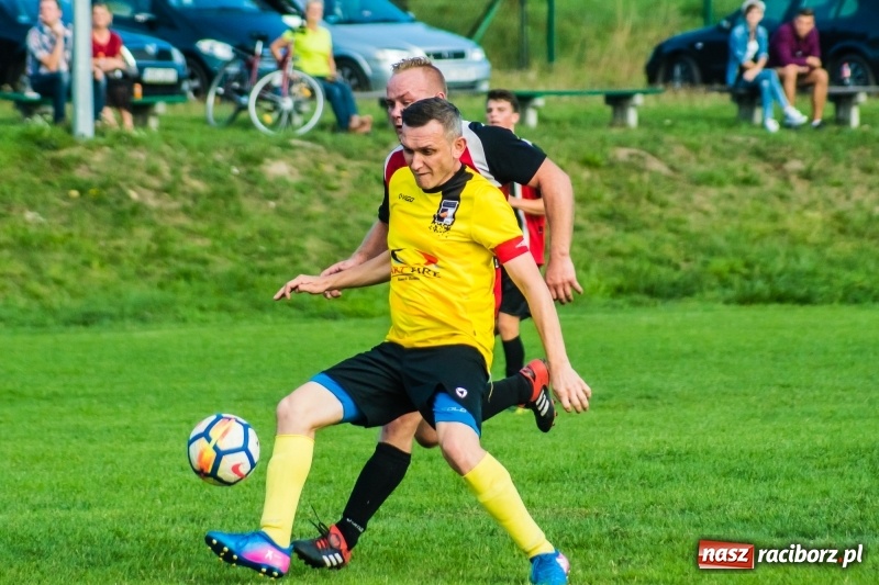 Zdjęcie w galerii na portalu naszraciborz.pl: Pewność siebie bywa zgubna. Brzezie pierwszym pogromcą Nowej Wsi wiadomości z regionu