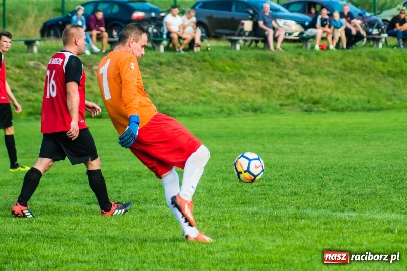 Zdjęcie w galerii na portalu naszraciborz.pl: Pewność siebie bywa zgubna. Brzezie pierwszym pogromcą Nowej Wsi wiadomości z regionu