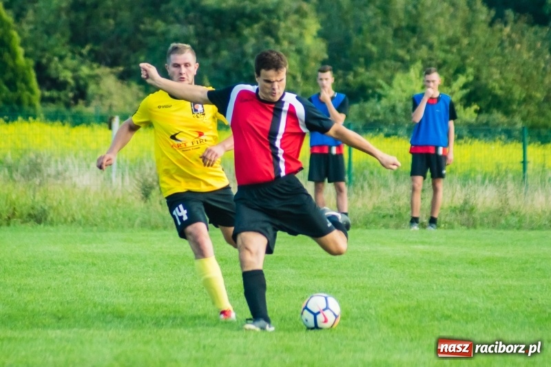 Zdjęcie w galerii na portalu naszraciborz.pl: Pewność siebie bywa zgubna. Brzezie pierwszym pogromcą Nowej Wsi wiadomości z regionu