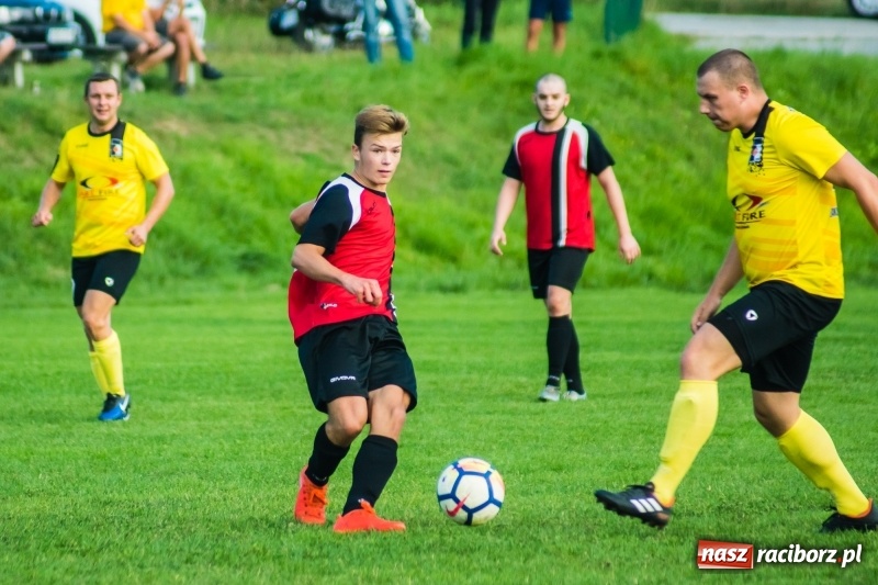 Zdjęcie w galerii na portalu naszraciborz.pl: Pewność siebie bywa zgubna. Brzezie pierwszym pogromcą Nowej Wsi wiadomości z regionu