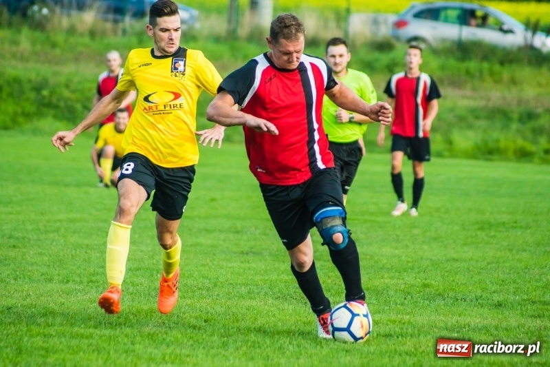 Zdjęcie w galerii na portalu naszraciborz.pl: Pewność siebie bywa zgubna. Brzezie pierwszym pogromcą Nowej Wsi wiadomości z regionu