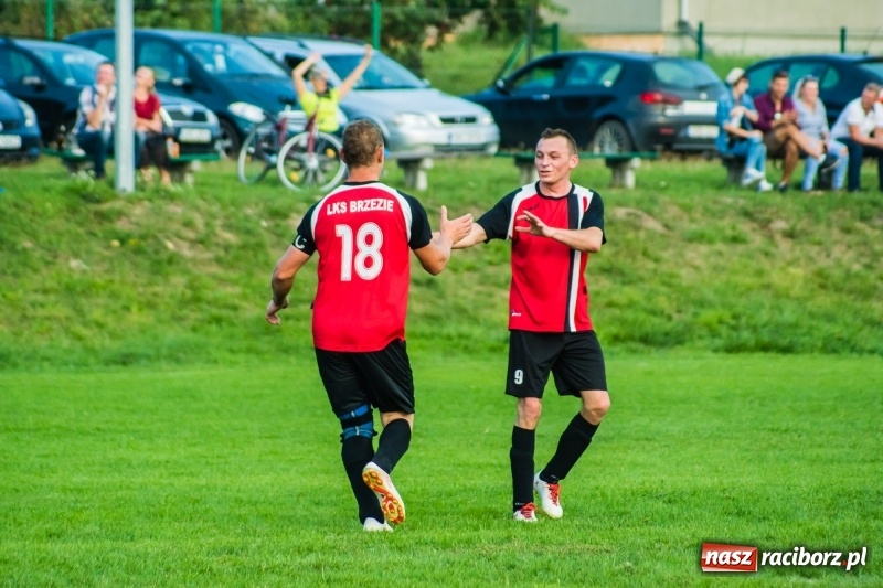 Zdjęcie w galerii na portalu naszraciborz.pl: Pewność siebie bywa zgubna. Brzezie pierwszym pogromcą Nowej Wsi wiadomości z regionu