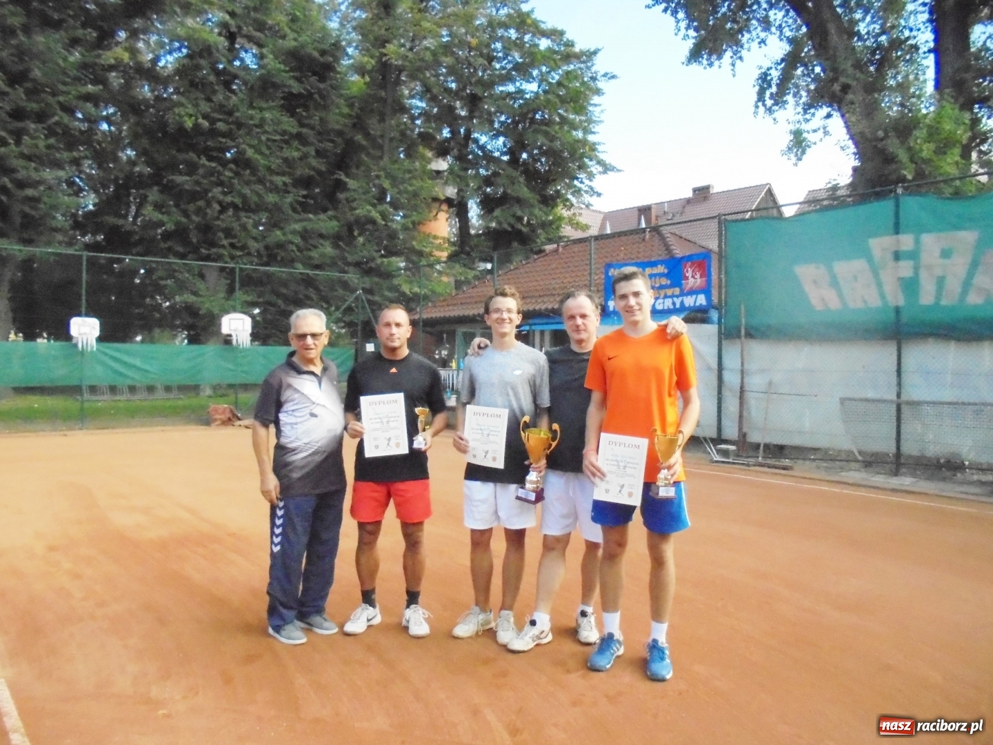 Zdjęcie w galerii na portalu naszraciborz.pl: Puchar Związku Zawodowego Rafako dla Grzegorza Rybińskiego wiadomości z regionu