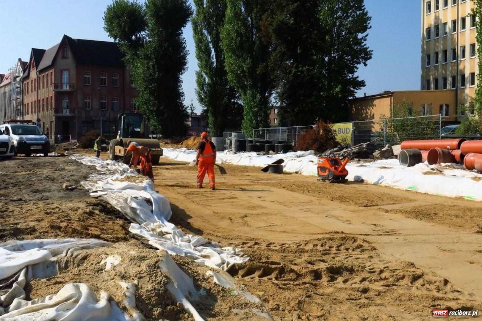 Zdjęcie w galerii na portalu naszraciborz.pl: W Rybniku powstaje ogromny wielopoziomowy parking FOTO  wiadomości z regionu