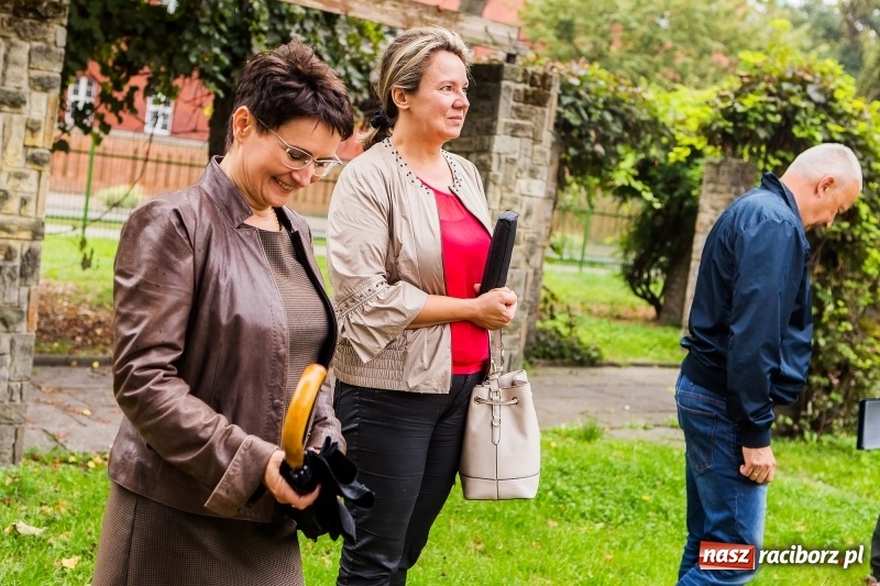 Zdjęcie w galerii na portalu naszraciborz.pl: Przekazano plac budowy pod nowy Ogródek Jordanowski. Co będzie jego największą atrakcją?  wiadomości z regionu