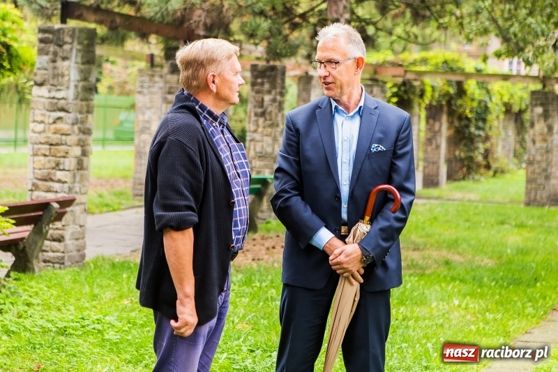 Zdjęcie w galerii na portalu naszraciborz.pl: Przekazano plac budowy pod nowy Ogródek Jordanowski. Co będzie jego największą atrakcją?  wiadomości z regionu