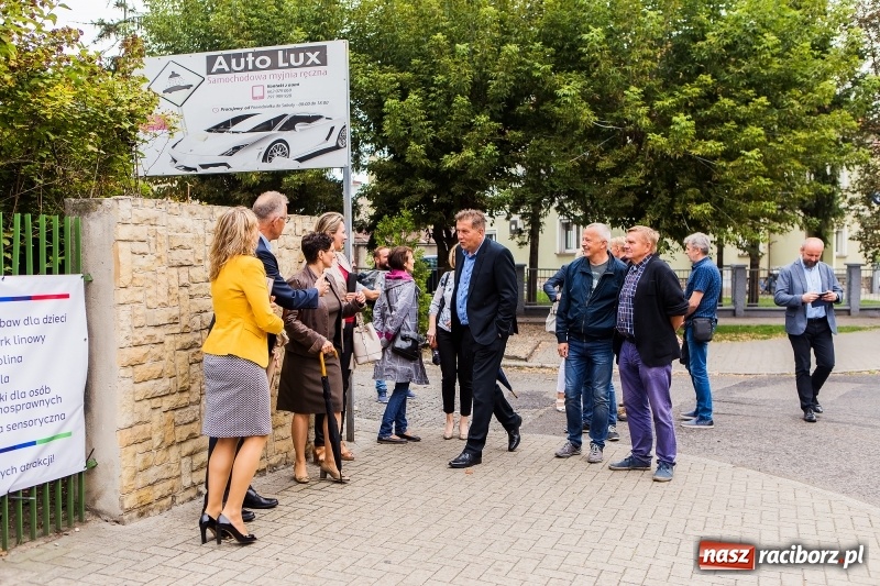 Zdjęcie w galerii na portalu naszraciborz.pl: Przekazano plac budowy pod nowy Ogródek Jordanowski. Co będzie jego największą atrakcją?  wiadomości z regionu