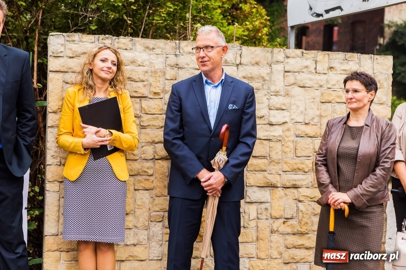 Zdjęcie w galerii na portalu naszraciborz.pl: Przekazano plac budowy pod nowy Ogródek Jordanowski. Co będzie jego największą atrakcją?  wiadomości z regionu