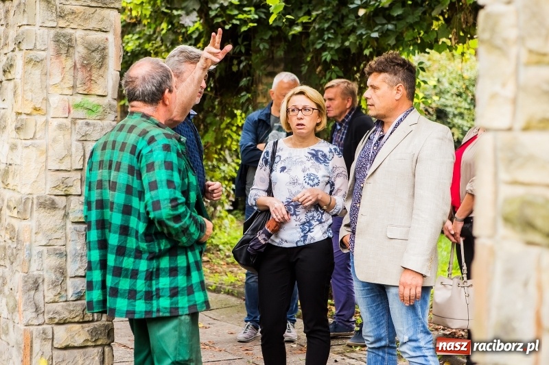 Zdjęcie w galerii na portalu naszraciborz.pl: Przekazano plac budowy pod nowy Ogródek Jordanowski. Co będzie jego największą atrakcją?  wiadomości z regionu