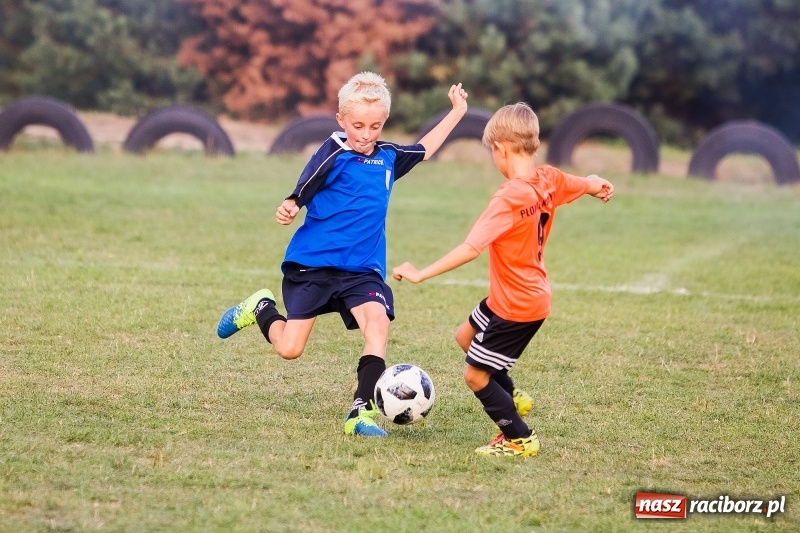 Zdjęcie w galerii na portalu naszraciborz.pl: Orliki: Jakub Król pokazał jak strzelać. Kobyla pokonała Studzienną wiadomości z regionu
