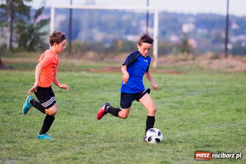 Zdjęcie w galerii na portalu naszraciborz.pl: Orliki: Jakub Król pokazał jak strzelać. Kobyla pokonała Studzienną wiadomości z regionu