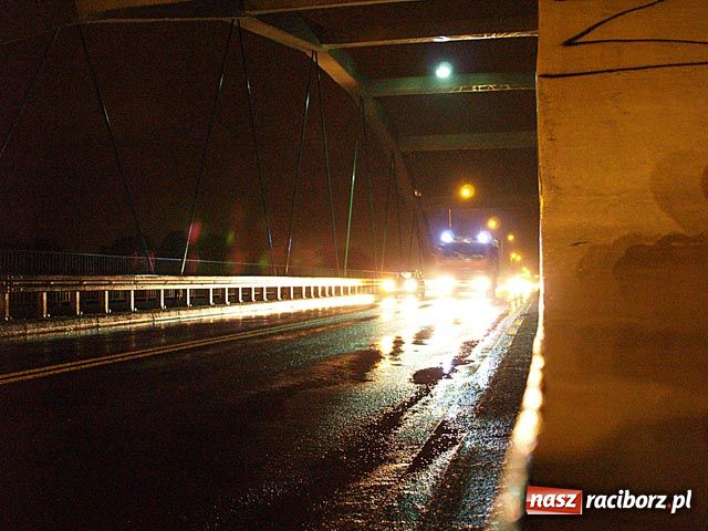 Zdjęcie w galerii na portalu naszraciborz.pl: Autobusy odjechały niemalże puste wiadomości z regionu