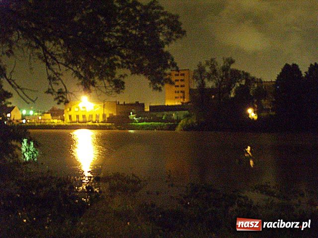 Zdjęcie w galerii na portalu naszraciborz.pl: Autobusy odjechały niemalże puste wiadomości z regionu