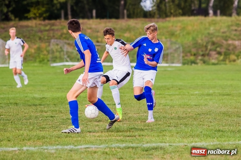 Zdjęcie w galerii na portalu naszraciborz.pl: Juniorzy Rekordu Bielsko-Biała lepsi na raciborskim hasioku wiadomości z regionu