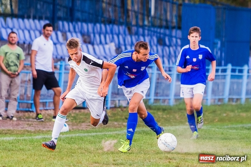 Zdjęcie w galerii na portalu naszraciborz.pl: Juniorzy Rekordu Bielsko-Biała lepsi na raciborskim hasioku wiadomości z regionu