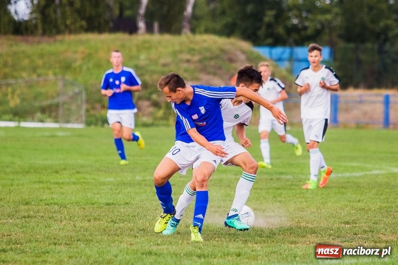 Zdjęcie w galerii na portalu naszraciborz.pl: Juniorzy Rekordu Bielsko-Biała lepsi na raciborskim hasioku wiadomości z regionu