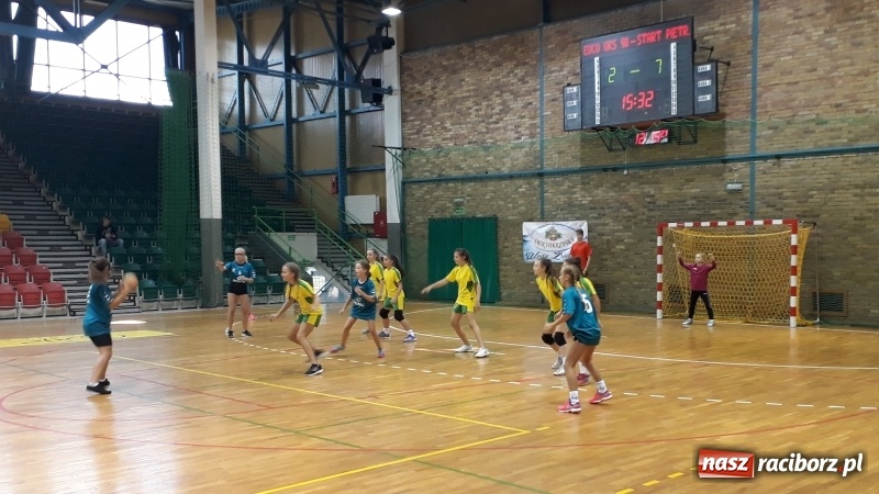 Zdjęcie w galerii na portalu naszraciborz.pl: Dwa sukcesy najmłodszych szczypiornistek z Pietrowic wiadomości z regionu