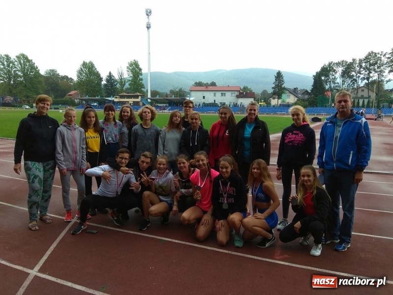 Zdjęcie w galerii na portalu naszraciborz.pl: Pięć medali raciborskich lekkoatletów w Bielsku-Białej  wiadomości z regionu