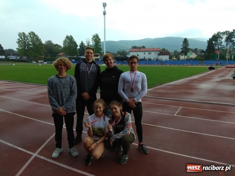 Zdjęcie w galerii na portalu naszraciborz.pl: Pięć medali raciborskich lekkoatletów w Bielsku-Białej  wiadomości z regionu