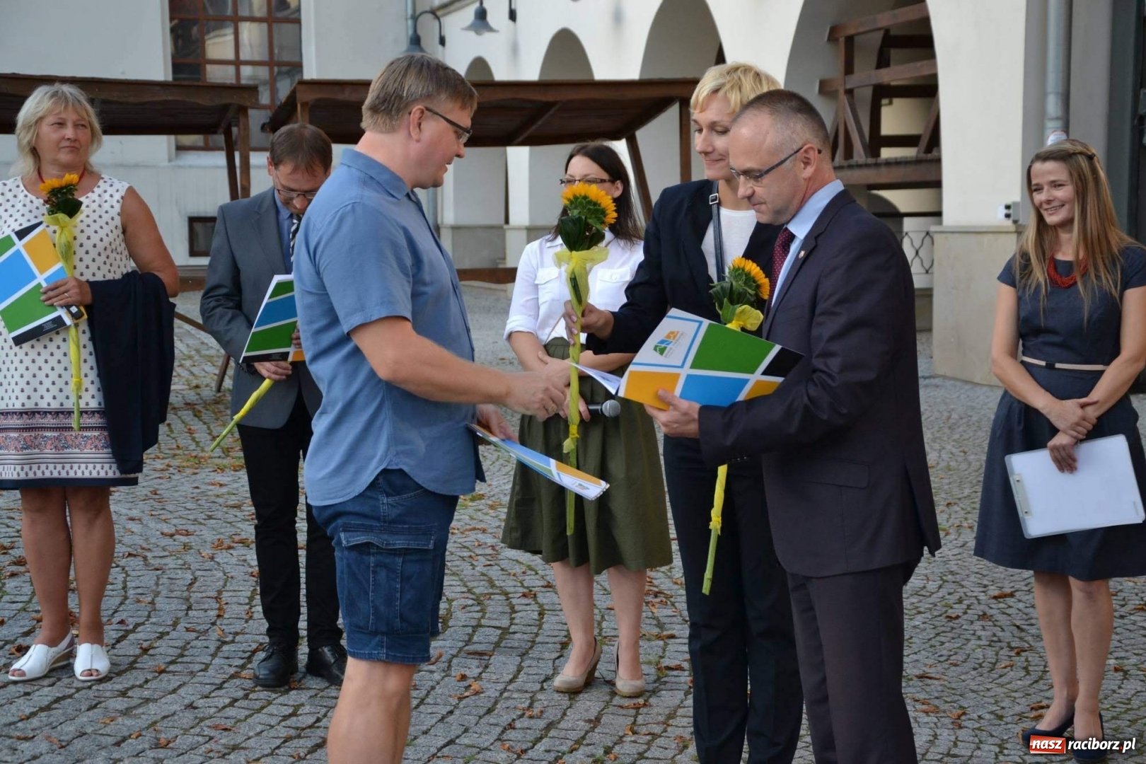 Zdjęcie w galerii na portalu naszraciborz.pl: Przy książęcym stole - wernisaż z degustacją potraw na Zamku Piastowskim wiadomości z regionu