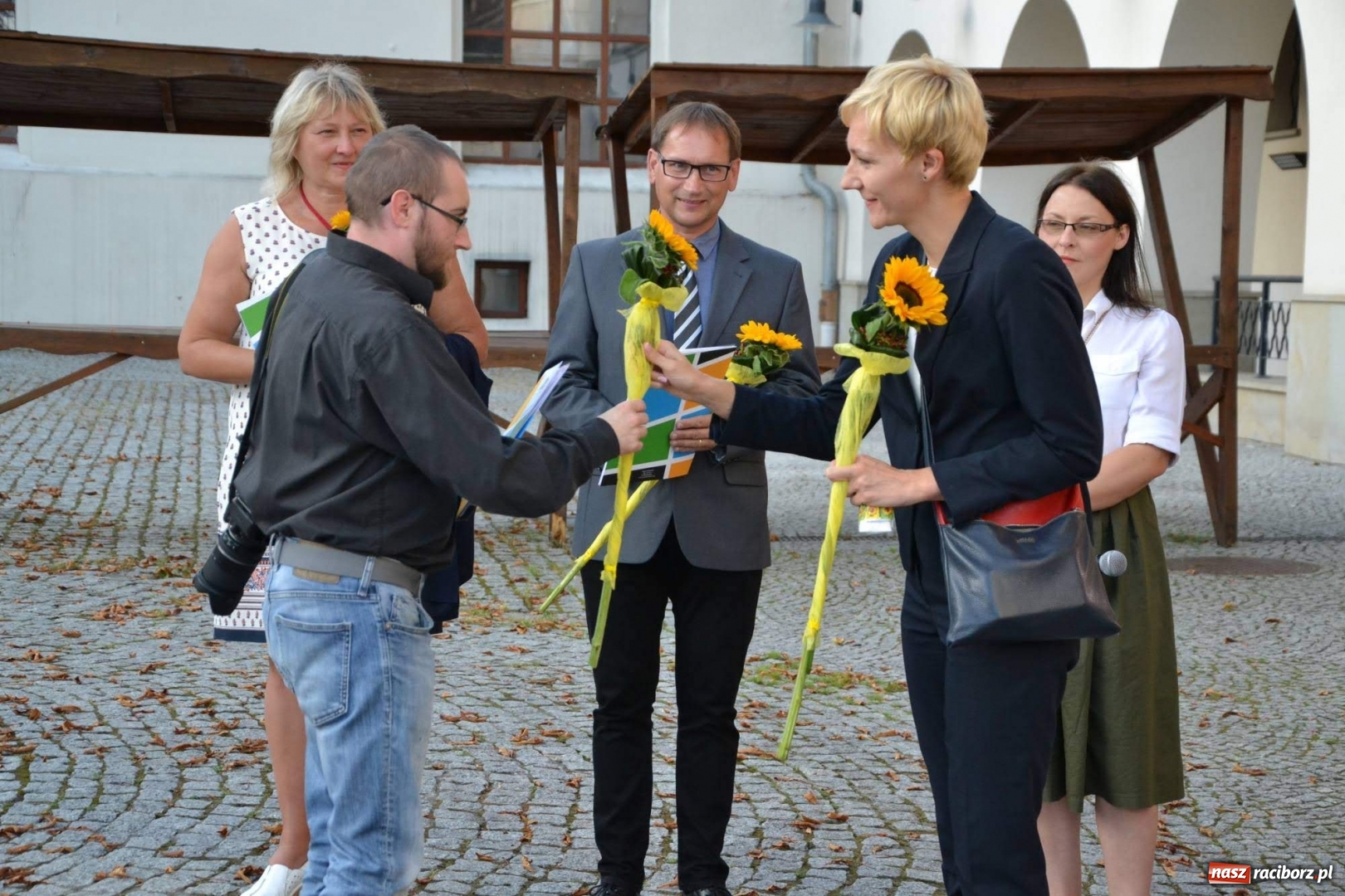 Zdjęcie w galerii na portalu naszraciborz.pl: Przy książęcym stole - wernisaż z degustacją potraw na Zamku Piastowskim wiadomości z regionu