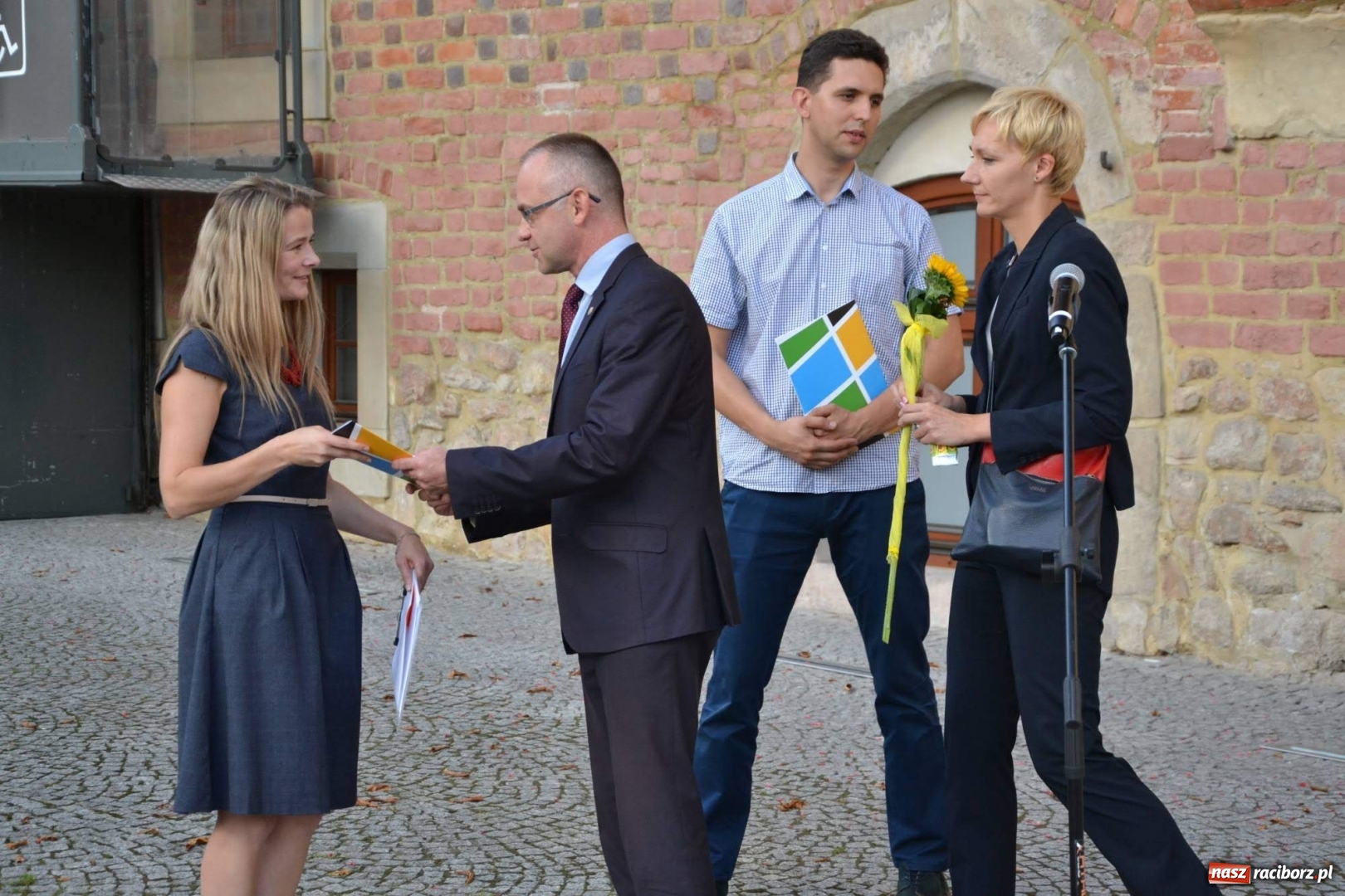 Zdjęcie w galerii na portalu naszraciborz.pl: Przy książęcym stole - wernisaż z degustacją potraw na Zamku Piastowskim wiadomości z regionu